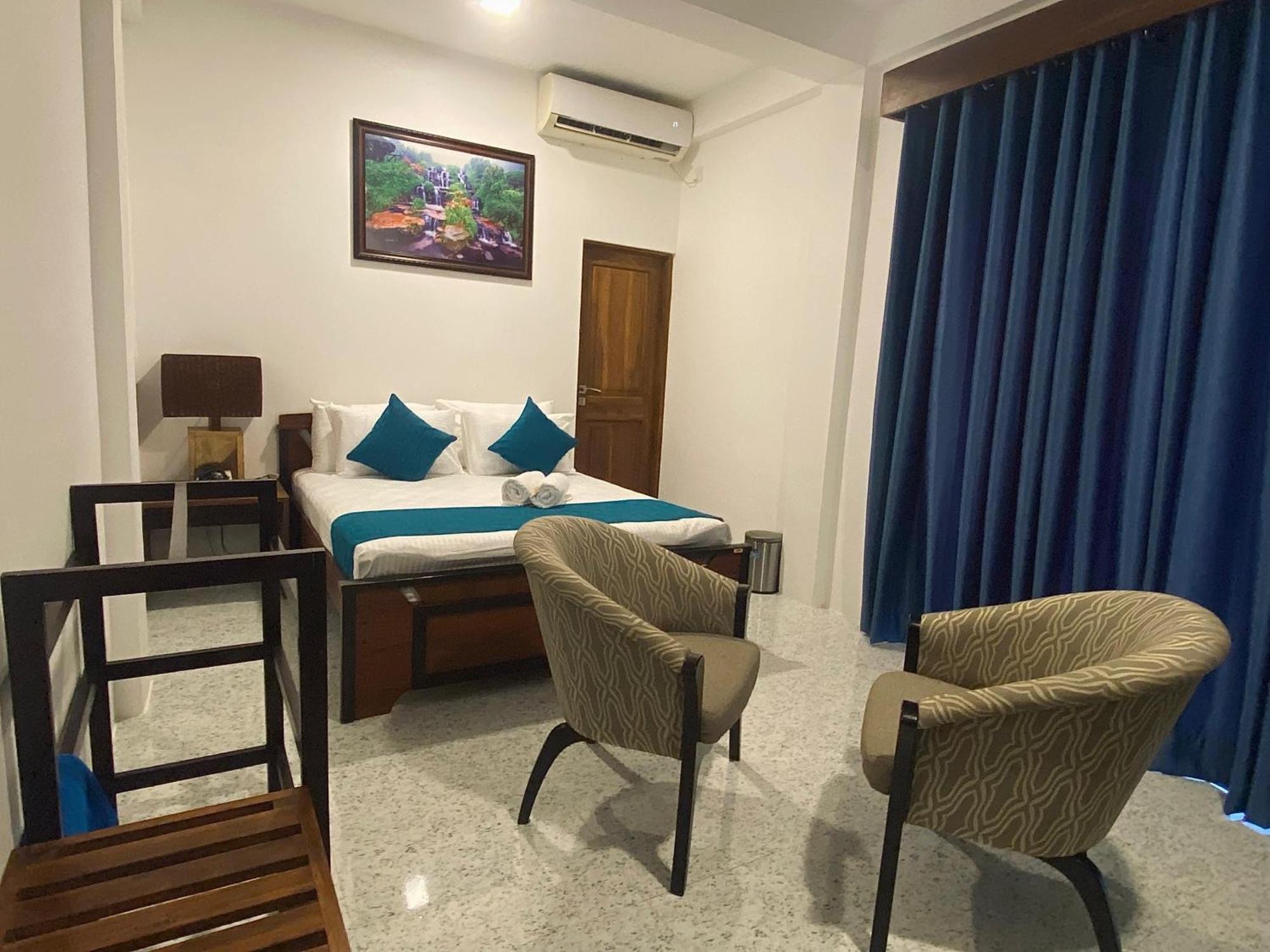 Trinco Beach Resort Trincomalee Exterior photo